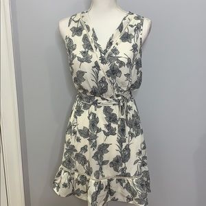 Women’s White & Blue floral Tie Dress